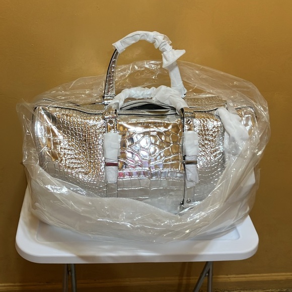 MICHAEL Michael Kors Bedford silver Argent embossed leather XL Weekender - Picture 2 of 13